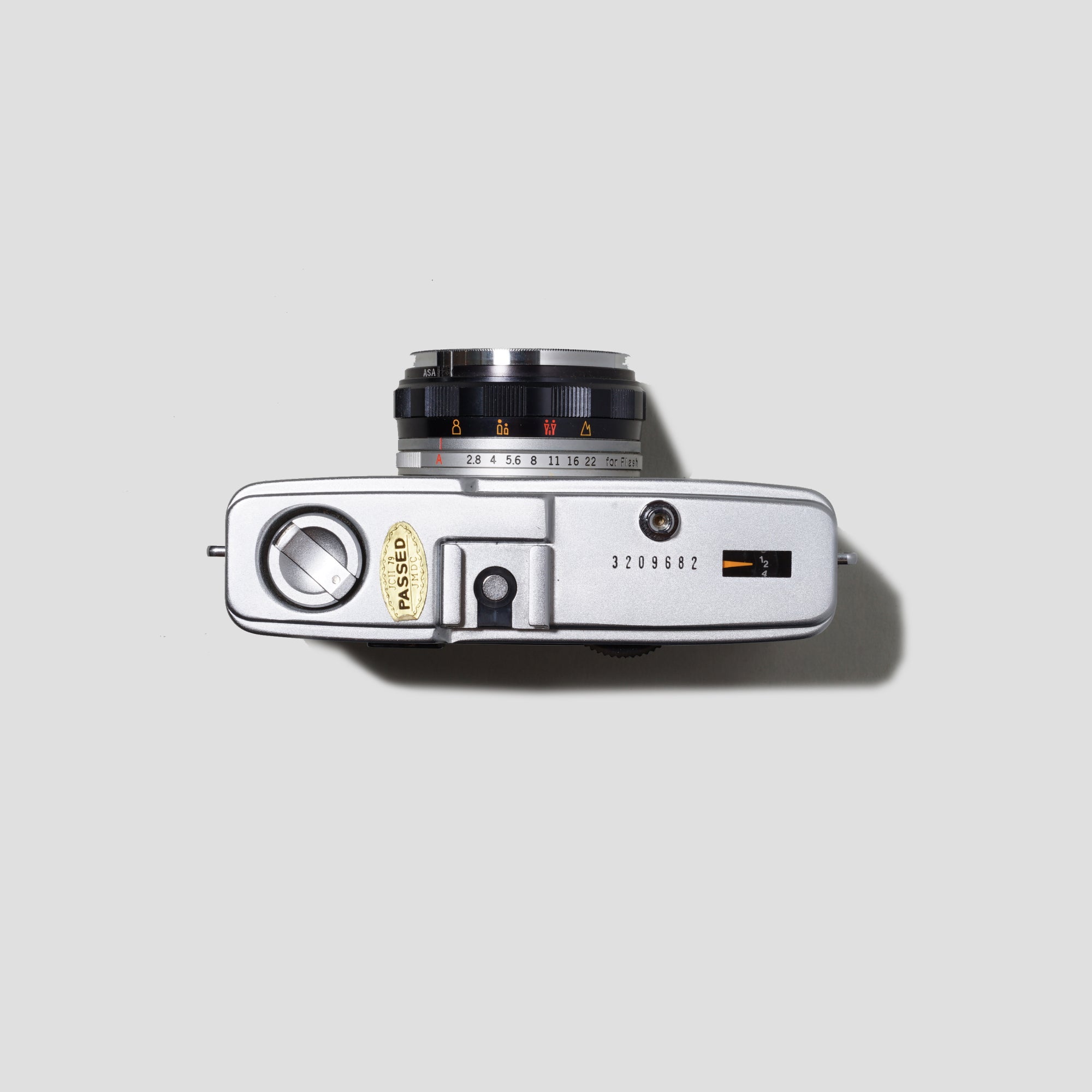 Buy Olympus Trip 35 now at Analogue Amsterdam