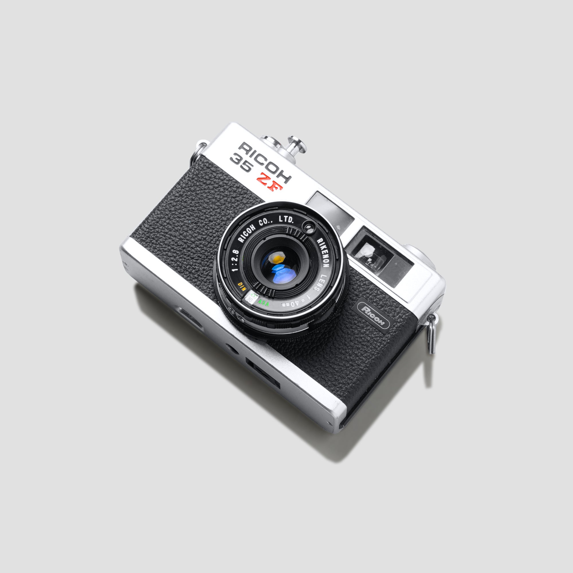 Buy Ricoh 35 ZF now at Analogue Amsterdam